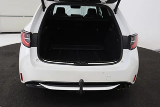Toyota Corolla Toyota Corolla 2.0 Hybrid Premium | Leder | Head-Up |  Stoelverwarming | Trekhaak | Adaptive cruise | Matrix LED | Carplay | Keyless | Camera - afbeelding nr 13