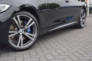 BMW 3 Serie BMW 3 Serie 330e Touring M Sport / Panodak / Leer / Trekhaak / Head-up/ Laser/Harman Kardon - afbeelding nr 6