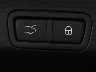 Alfa Romeo Stelvio Alfa Romeo Stelvio 2.0 T Q4 Super | Camera | Sportstoelen | Xenon |  Navigatie | Elektrische achterklep | Cruise control - afbeelding nr 11