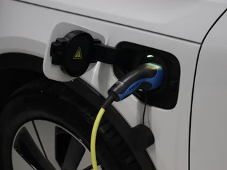 Volvo XC40 Volvo XC40 1.5 T5 Twin Engine Momentum Pro [APPLE CARPLAY, DIGITAL DASH, CRUISE CONTROL,  SCHUIFKANTELDAK, STUURVERWARMING, STOELVERWARMING V+A,  PDC ACHTER,  ELEKTRISCHE ACHTERKLEP, NAVIGATIE, NIEUWSTAAT] - afbeelding nr 25