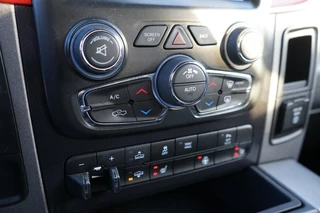 Dodge Ram 1500 Dodge RAM 1500 5.7 V8 Rebel/Luchtvering/Full options!! 1j Garantie! - afbeelding nr 14