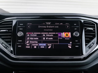 Volkswagen T-Roc Volkswagen T-Roc 2.0 TSI 4Motion Sport Business R Akrapovic - afbeelding nr 33