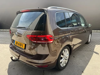 Volkswagen Touran Volkswagen Touran 1.2 TSI Highline 7p|Carplay|Allseasonbanden - afbeelding nr 9