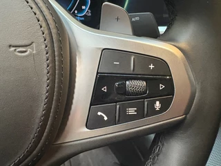BMW 3 Serie BMW 3-serie 330e eDrive M Sport Edition Shadowline PANO Head up Navi Carplay - afbeelding nr 12