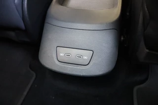 Volkswagen ID.3 Volkswagen ID.3 First Max 58 kWh | Geen import | Panoramadak | Massage - afbeelding nr 17