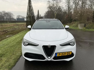 Alfa Romeo Stelvio Alfa Romeo Stelvio 2.0t Q4 Veloce 280pk, panodak, 20inch! - afbeelding nr 17