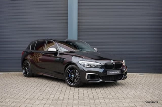 BMW 1 Serie BMW 1-serie M140i LCI2 | Navi Pro | Camera | HK | Stuurverwarming | Alcantara | Adaptief onderstel | 5-deurs - afbeelding nr 1