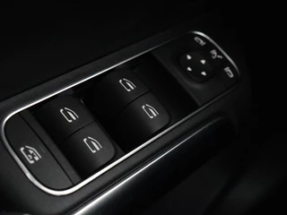 Mercedes-Benz B-Klasse Mercedes-Benz B-klasse 180 Business Solution Luxury | Leder |  Stoelverwarming | Carplay | Sfeerverlichting | Camera | Widescreen | Full LED | Navigatie - afbeelding nr 31