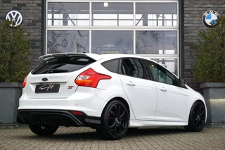 Ford Focus Ford Focus 2.0 ECOB. ST-3 - 250PK - NW. CILINDERKOP - APK 03-01-2026 - afbeelding nr 3