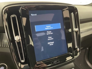 Volvo XC40 Volvo XC40 1.5 T5 Recharge R-Design | Trekhaak | Panoramadak | Thunder Grey - afbeelding nr 25