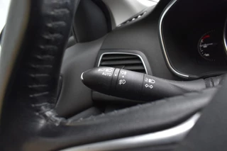 Renault Mégane Renault Mégane 1.5 DCI BOSE, Navi, Camera, Cruise - afbeelding nr 13