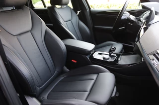 BMW X3 BMW X3 xDrive30e Executive LED/Leder/Camera/Virtual Cockpit/Elek. klep/App-Connect/19