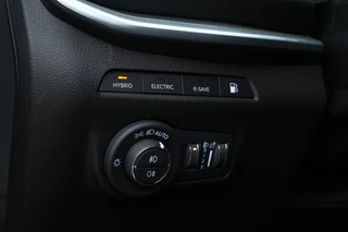 Jeep Compass Jeep Compass 4xe 240 PK Hybrid S | Leder | Navi | Winter | Camera | 19