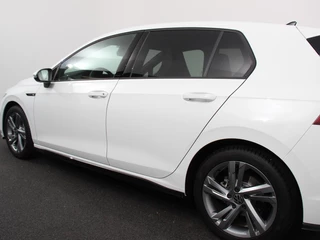 Volkswagen Golf Volkswagen Golf 1.5 eTSI 150pk DSG R-Line | Panorama dak | Navigatie | Apple Carplay/Android Auto | Climate Control | Camera | Dab | Extra Getint Glas | Adaptive Cruise Control | Virtual Cockpit | Lichtmetalen Velgen - afbeelding nr 29