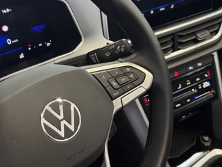 Volkswagen T-Roc Volkswagen T-Roc Cabrio TSI VIR.COCKPIT CARPLAY NAVI IQ.LED STOEL/STUUR.VERW DAB ADAP.CRUISE 05/2024 