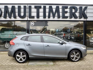 Volvo V40 Volvo V40 1.5T3 Nordic+ Automaat,Dealer onderhouden,trekhaak - afbeelding nr 2