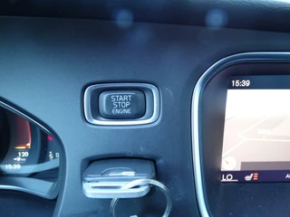 Volvo V40 Volvo V40 1.5 T2 Polar+ automaat  Virtual cockpit / Carplay - afbeelding nr 11