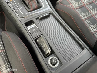 Volkswagen Golf Volkswagen Golf 2.0 TSI GTI Performance Business - afbeelding nr 27