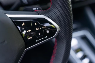 Volkswagen Golf Volkswagen Golf 2.0 TSI GTI Clubsport 45 Jahre Akra Pano DSG - afbeelding nr 28
