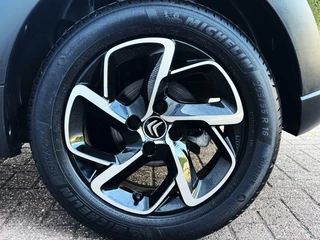 Citroën C3 Citroen C3 1.2  PureTech Shine /Automaat / Navi/ Led - afbeelding nr 6