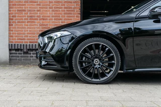 Mercedes-Benz A-Klasse Mercedes A-klasse 250 e AMG Pano / Camera / Ambi - afbeelding nr 6