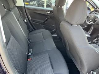 Peugeot 208 50% deal 3.125,- ACTIE Carplay / PDC / LMV / Cruise / Navi / Airco - afbeelding nr 22