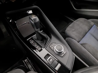 BMW X1 221Pk Automaat (GROOT NAVI, CLIMATE, ALCANTARA, ELEK ACHTERKLEP, SPORTSTOELEN, PARKEERSENSOREN, LED KOPLAMPEN, DAB+, NIEUWSTAAT) - afbeelding nr 10