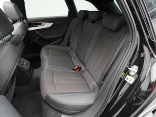 Audi A4 Audi A4 Avant 35 TFSI 150pk S-Tronic S-Line edition Competition Panorama Navigatie Pdc Elek. klep - afbeelding nr 16