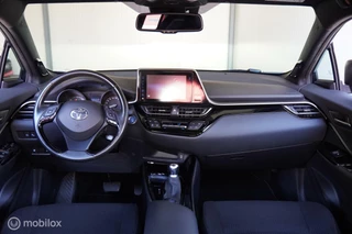 Toyota C-HR Toyota C-HR 1.8 Hybrid Style Ultimate, 28.885 KM!! - afbeelding nr 7