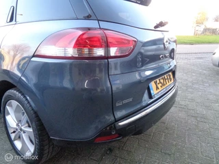 Renault Clio Renault Clio Estate 0.9 TCe Limited/Airco/LM velgen/Navi/Bluetooth/1 st eig/Cruise - afbeelding nr 28