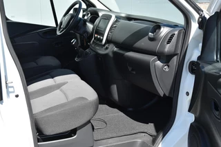 Renault Trafic Renault Trafic 2.0 dCi 120 Pk L2H1 DC Inrichting Navi 6 Pers - afbeelding nr 11
