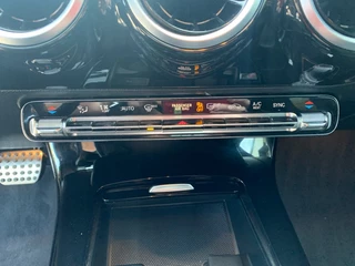 Mercedes-Benz CLA Mercedes-Benz CLA Shooting Brake 180 Premium cruise/airco/lane assist - afbeelding nr 28