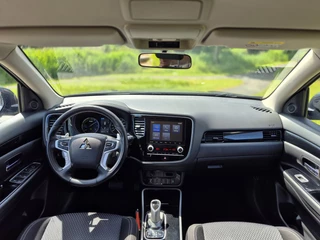 Mitsubishi Outlander Mitsubishi Outlander 2.4 PHEV - afbeelding nr 2