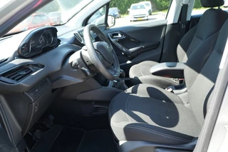 Peugeot 208 - afbeelding nr 10