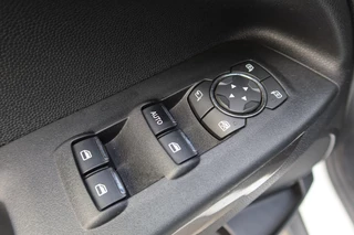 Ford EcoSport Ford EcoSport 1.0 EcoSport Trend Ultimate 125pk NAVI, Camera, Cruise, Trekhaak - afbeelding nr 15