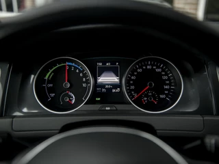 Volkswagen e-Golf Volkswagen e-Golf 136pk | Navi Discover Pro | Warmtepomp | LED koplampen | Apple Carplay & Android Auto | Stoelverwarming - afbeelding nr 10
