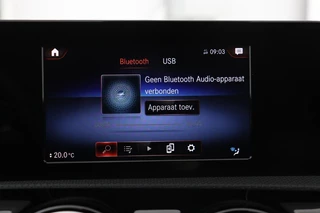 Mercedes-Benz A-Klasse Mercedes-Benz A-klasse 250e AMG | Panoramadak | Stoelverwarming |  Carplay | Navigatie | Full LED | Half leder | Sportstoelen | Park Assist - afbeelding nr 27