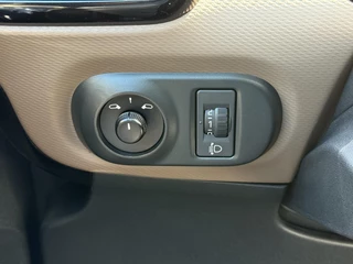 Citroën C4 Cactus Citroen C4 Cactus 1.2 PureTech Business Plus 1e Eigenaar,Pano,Navi,Camera,110pk,Trekhaak,Pdc,Lm velgen,Clima,Cruise,Apk tot 02-2026 - afbeelding nr 13