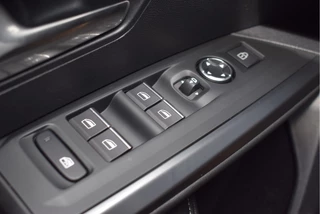Peugeot 3008 Peugeot 3008 1.2 Hybrid 136 GT | 360° Camera | Elektrische Kofferklep | Stoelverwarming - afbeelding nr 27