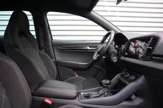 Škoda Karoq Digital Dash / Canton / Trekhaak / 19inch Stoelverwarming / - afbeelding nr 4