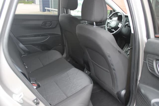 Hyundai Bayon Hyundai Bayon 1.0 T-GDI 100PK AUTOMAAT PREMIUM | ACHTERUITRIJ CAMERA | CLIMATE CONTROL | SFEER VERLICHTING | LED KOPLAMPEN | BOSE AUDIO | STOEL/STUUR VERWARMING | DODEHOEK DETECTIE | KEYLESS ENTRY/START | PARKEERSENSOREN VOOR EN ACHER | APPLE CARPLAY/ANDROID AUTO | DRAADLOZE TEEFOONLADER | - afbeelding nr 36