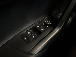 Volkswagen Polo Volkswagen Polo 1.0 TSI AUT 85KW Goal Navigatie Apple Carplay/ Android Auto Adaptive Cruise Control Parkeersensoren Stoelverwarming Virtual Cockpit Climate Control - afbeelding nr 28