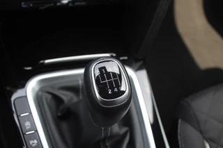 Kia Ceed Sportswagon Kia Ceed Sportswagon 1.5 T-GDi GT-Line / Camera / Apple CarPlay / Keyless / 17'' / Stuurverwarming / Getint glas / DAB / Stoelverwarming - afbeelding nr 27