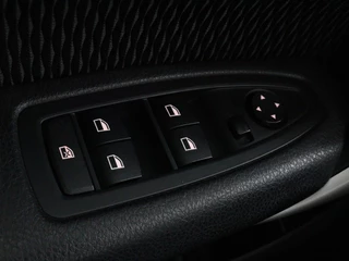 BMW 1 Serie BMW 1-serie 118i Executive | Full LED | Navigatie |  Climate control | Cruise control | Parkeerhulp | Bluetooth | Sportstuur - afbeelding nr 27