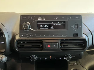 Citroën Berlingo Citroen Berlingo 1.2 PureTech Live 110pk 6-Bak Airco Cruise Control 2 Schuifdeuren Bluetooth Slechts 48000 km! - afbeelding nr 14