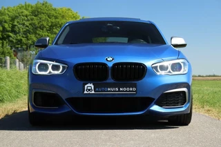 BMW 1 Serie BMW 1-serie M140i LCI / VOL! / RWD / Camera / H&K / Pano / 18