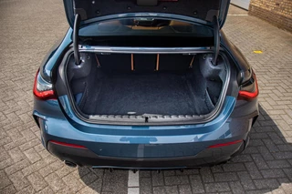 BMW 4 Serie BMW 4-serie Coupé 420i High Executive, Leder, H&K, Pano - afbeelding nr 33