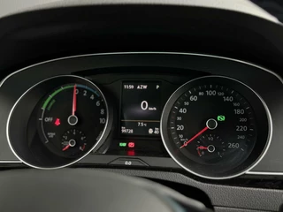 Volkswagen Passat Volkswagen Passat 1.4 TSI GTE Highline NL AUTO*PANO*EL. HAAK - afbeelding nr 4