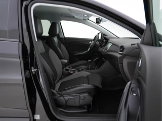 Opel Grandland X LEATHER-MICROFIBRE | FULL-LED | NAVI-FULLMAP | CAMERA | KEYLESS | DAB+ | ERGONOMIC-SPORT-SEATS | ECC | PDC | CRUISE | 17''ALU* - afbeelding nr 11
