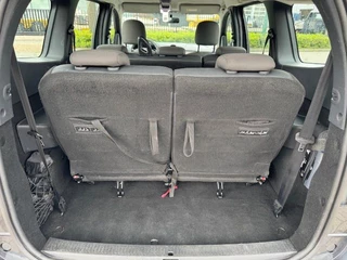 Dacia Lodgy Dacia Lodgy 1.2 TCe 10th Anniversary 7persoons 100.000km Airco,Cruisecontrol,Navigatie - afbeelding nr 21